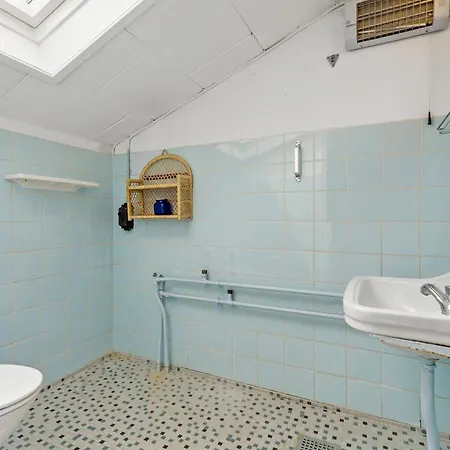 Stunning In With Kitchen *